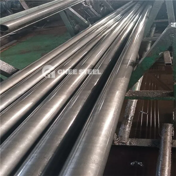 A 519 1020 tabung baja yang terasing mulus